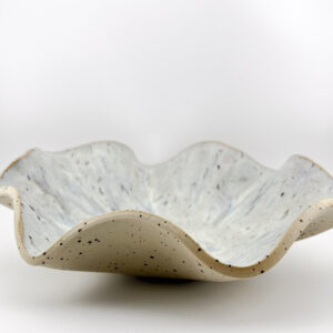 Ręcznie robiona misa ceramiczna fala